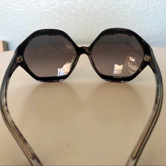 **SOLD** Emilio Pucci Sunglasses - Picture 6 of 9